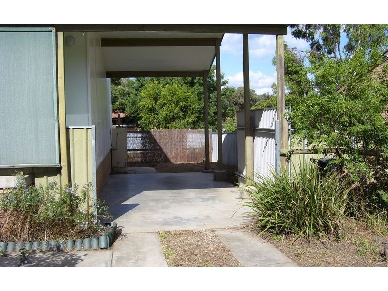 16 Cassia Street, Albury NSW 2640