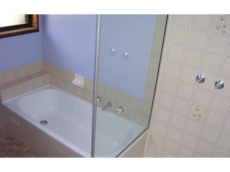 16 Cassia Street, Albury NSW 2640