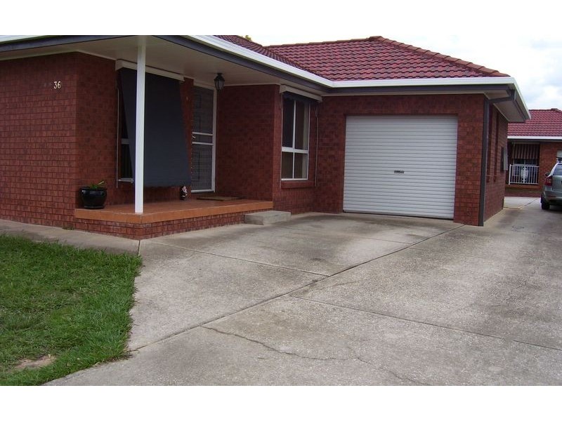 1/36 Jackling Drive, Lavington NSW 2641