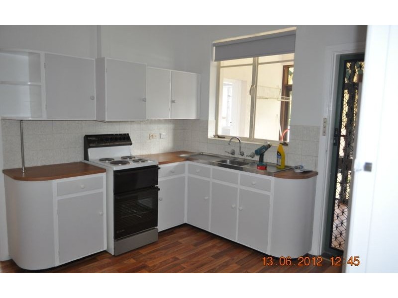 871 St James Crescent, Albury NSW 2640