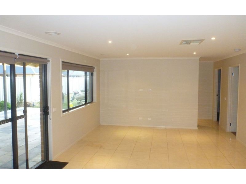 52 Cornwall Avenue, Albury NSW 2640