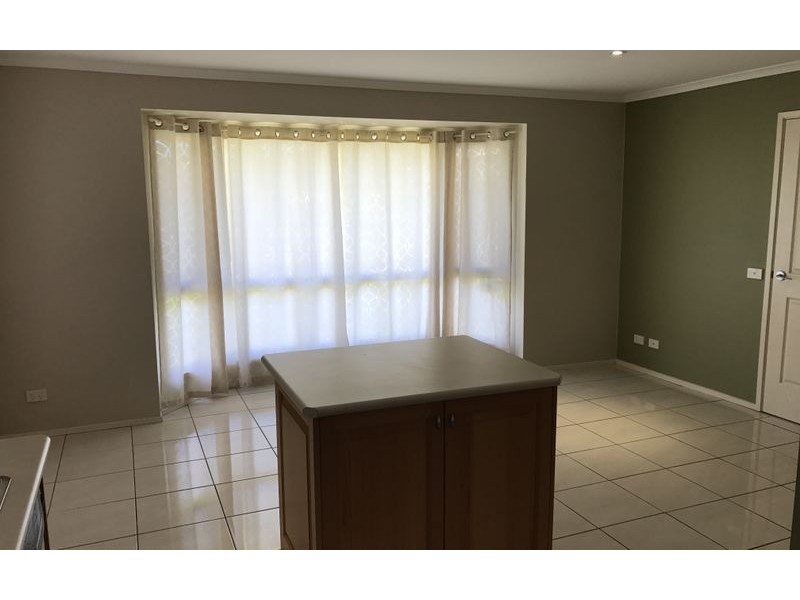 2/419 Mcdonald Road, Lavington NSW 2641