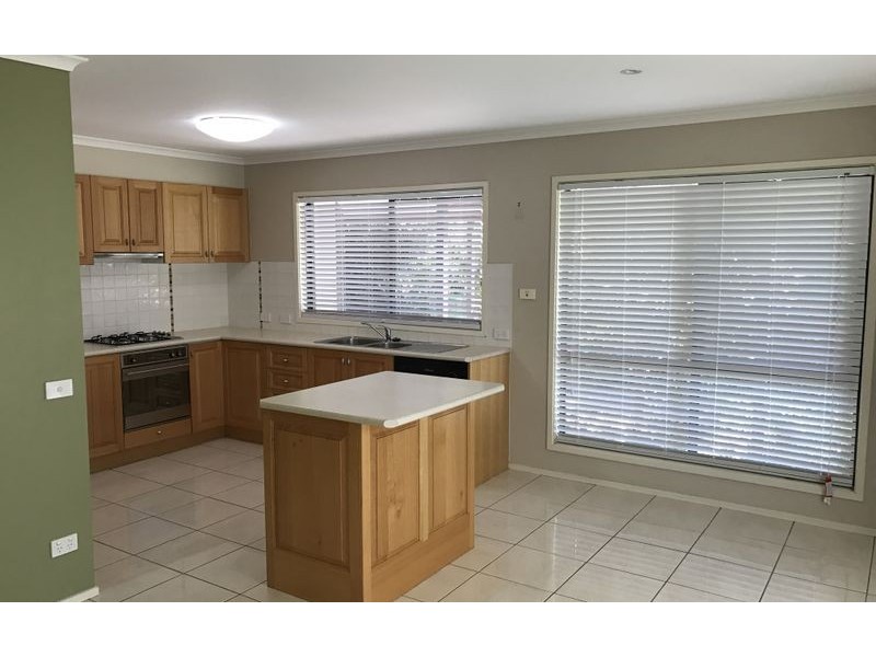 2/419 Mcdonald Road, Lavington NSW 2641