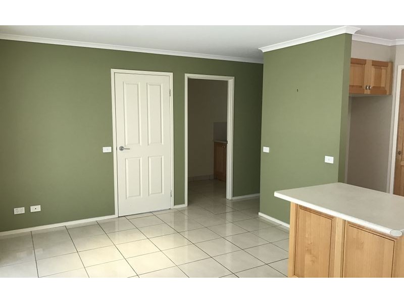 2/419 Mcdonald Road, Lavington NSW 2641