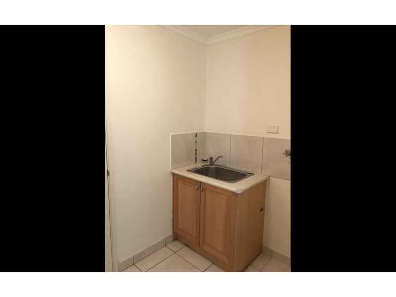 2/419 Mcdonald Road, Lavington NSW 2641