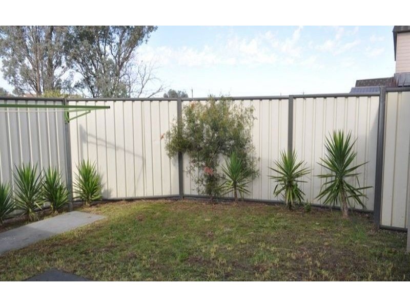 2/419 Mcdonald Road, Lavington NSW 2641