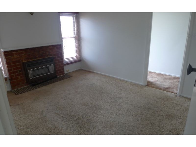 456 McDonald Road, Lavington NSW 2641