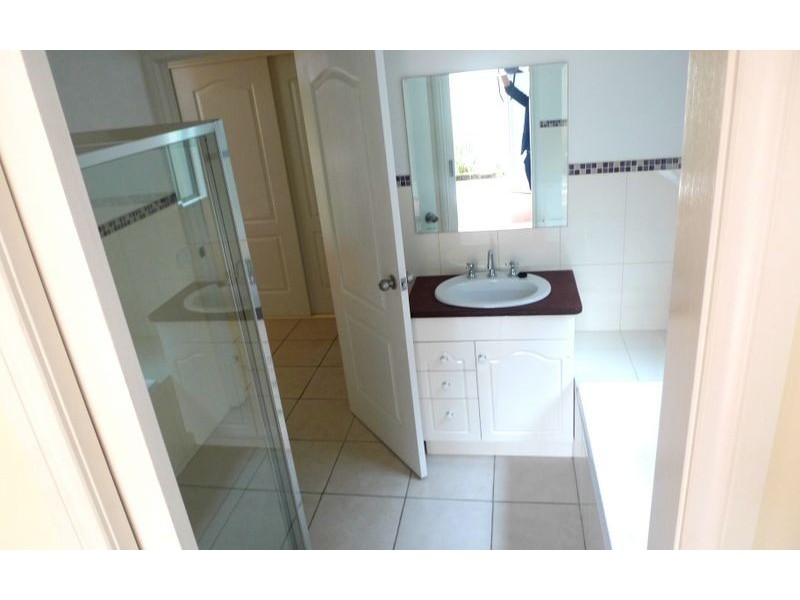 679 Pearsall Street, Albury NSW 2640