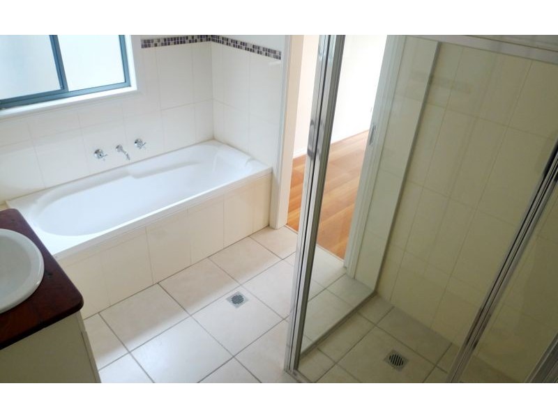 679 Pearsall Street, Albury NSW 2640