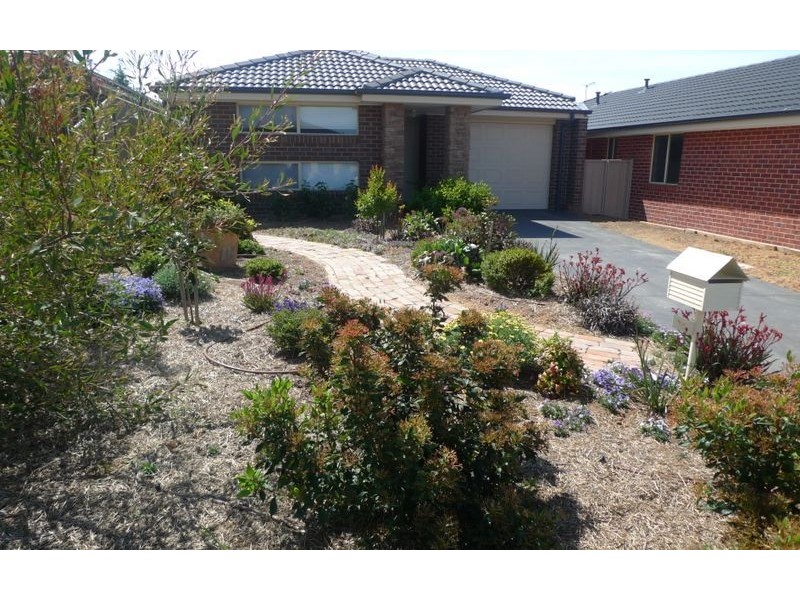 16 Stringybark Court, Thurgoona NSW 2640