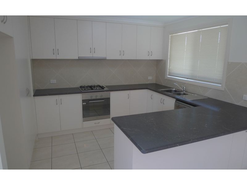 2/1059 Calimo Street, North Albury NSW 2640