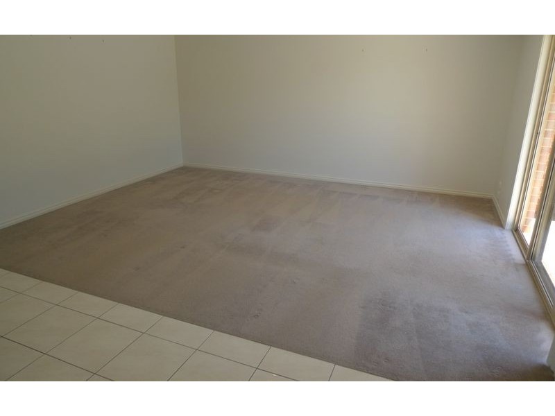 2/1059 Calimo Street, North Albury NSW 2640