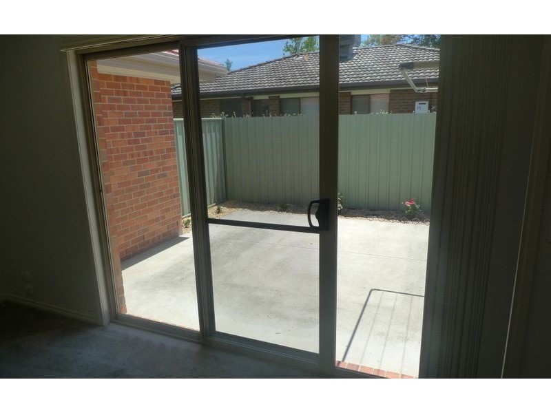 2/1059 Calimo Street, North Albury NSW 2640