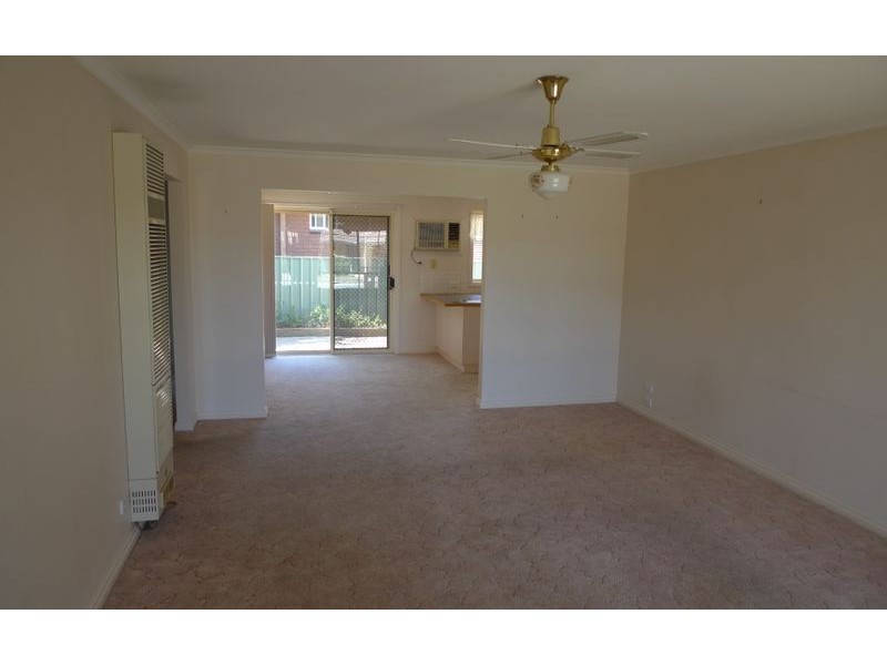 1/508 Kemp Street, Lavington NSW 2641