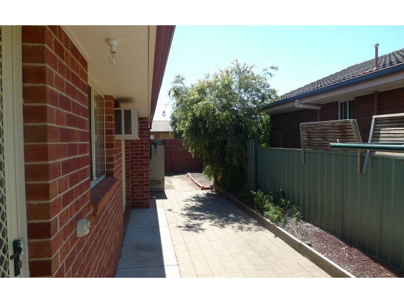 1/508 Kemp Street, Lavington NSW 2641