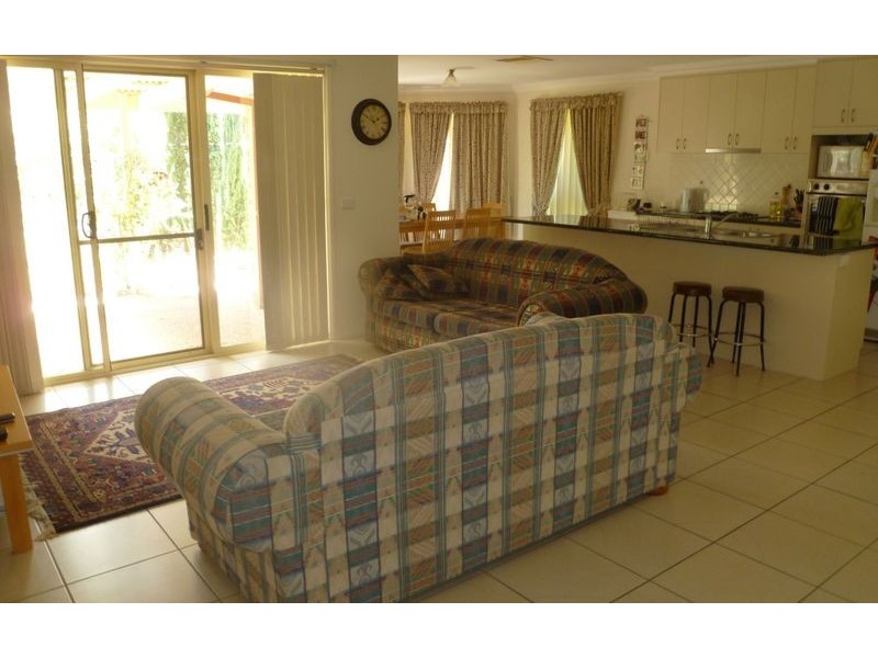 38 Cassinia Court, Thurgoona NSW 2640