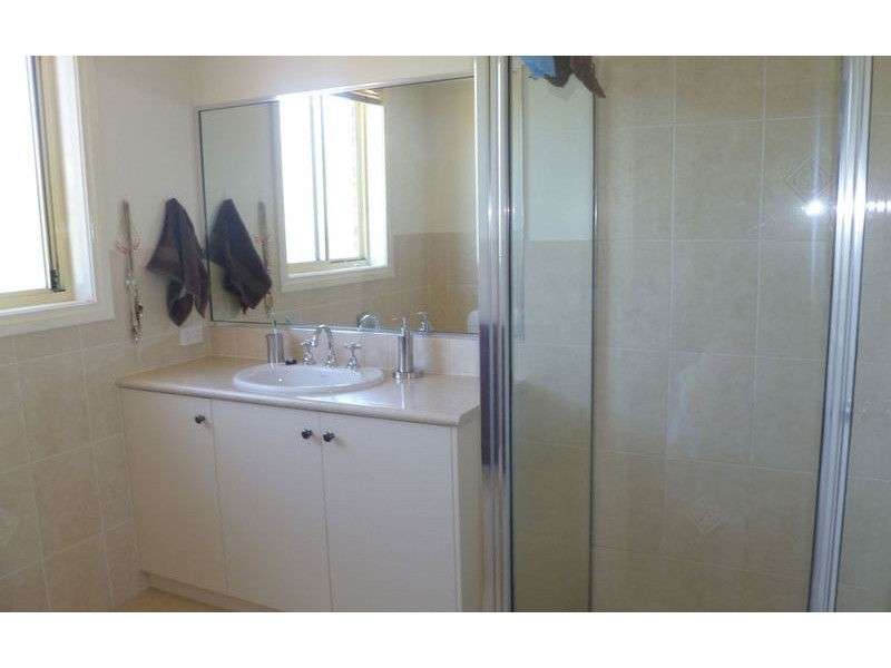 38 Cassinia Court, Thurgoona NSW 2640