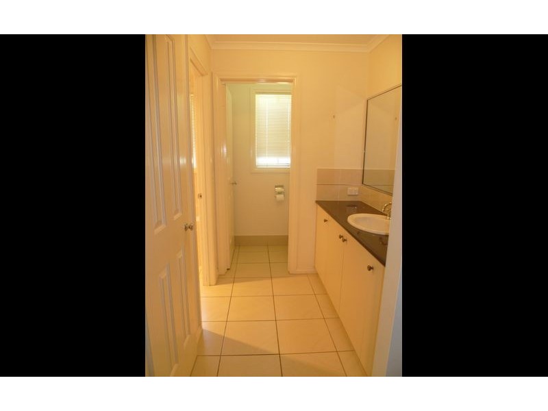 38 Cassinia Court, Thurgoona NSW 2640