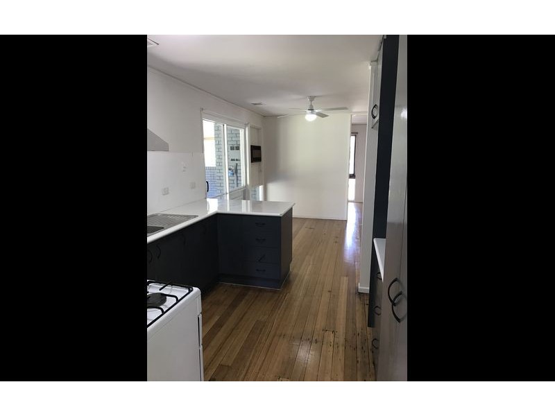 10 Algona Road, Lavington NSW 2641