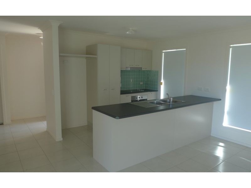 42 Greta Drive, Lavington NSW 2641