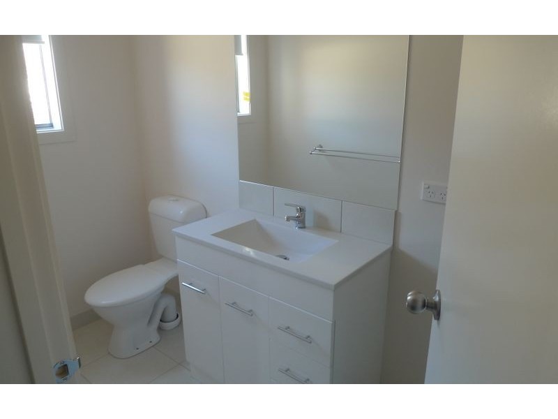 42 Greta Drive, Lavington NSW 2641