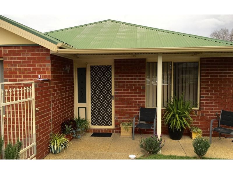 3/438 Kotthoff Street, Lavington NSW 2641
