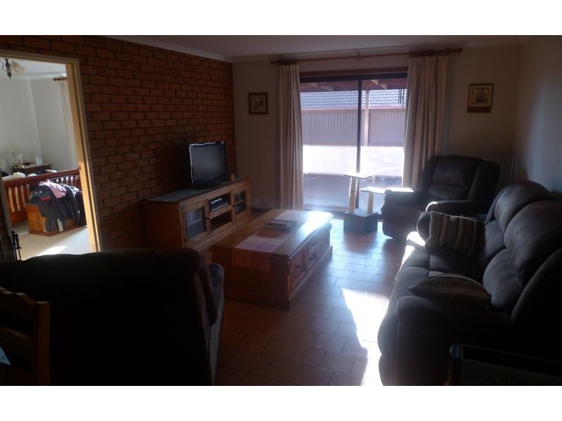11 Valverde Court, Thurgoona NSW 2640