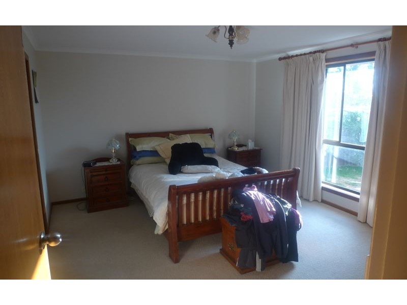 11 Valverde Court, Thurgoona NSW 2640