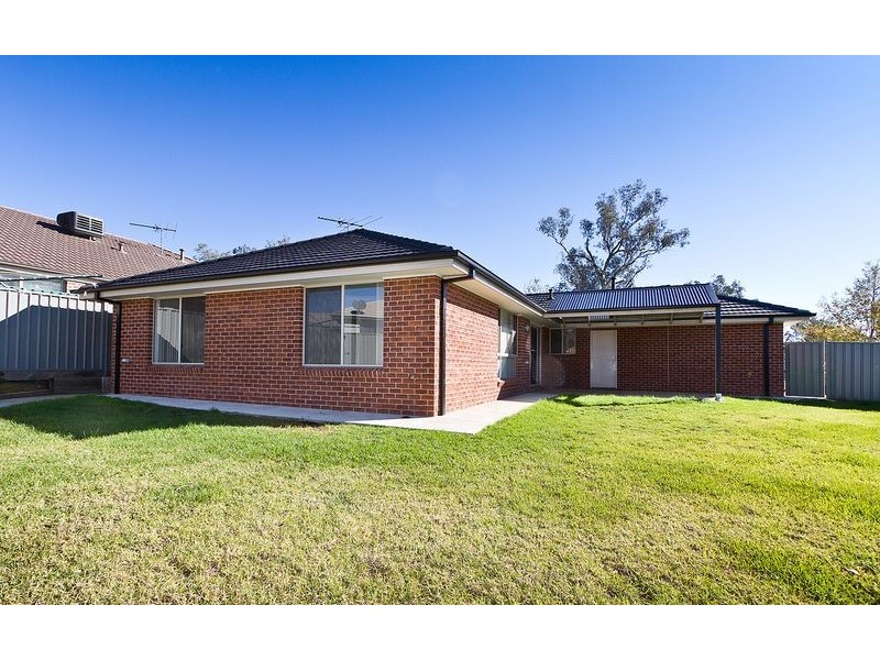 29 Squirrel Glider Drive, Thurgoona NSW 2640