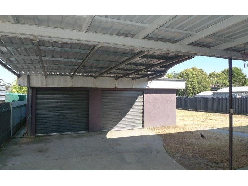 387 Eden Street, Lavington NSW 2641