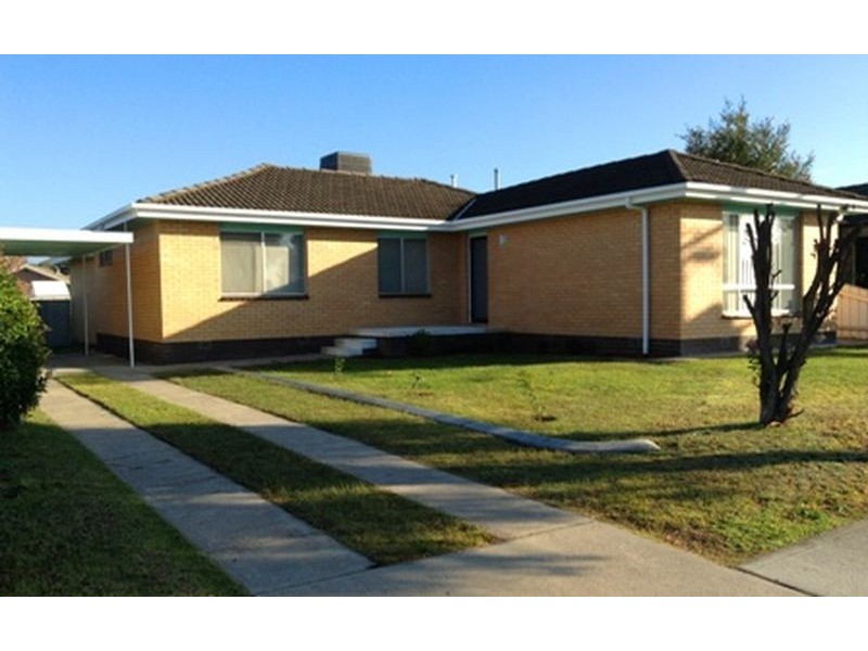 467 Kotthoff Street, Lavington NSW 2641