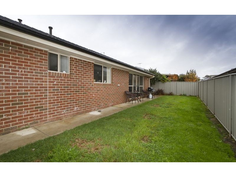 1/2 Treecreeper Street, Thurgoona NSW 2640