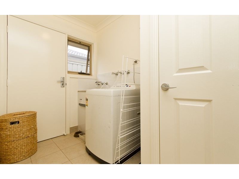 1/2 Treecreeper Street, Thurgoona NSW 2640