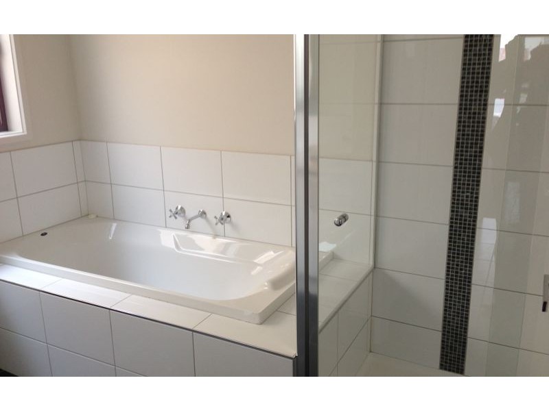 444 Kotthoff Street, Lavington NSW 2641