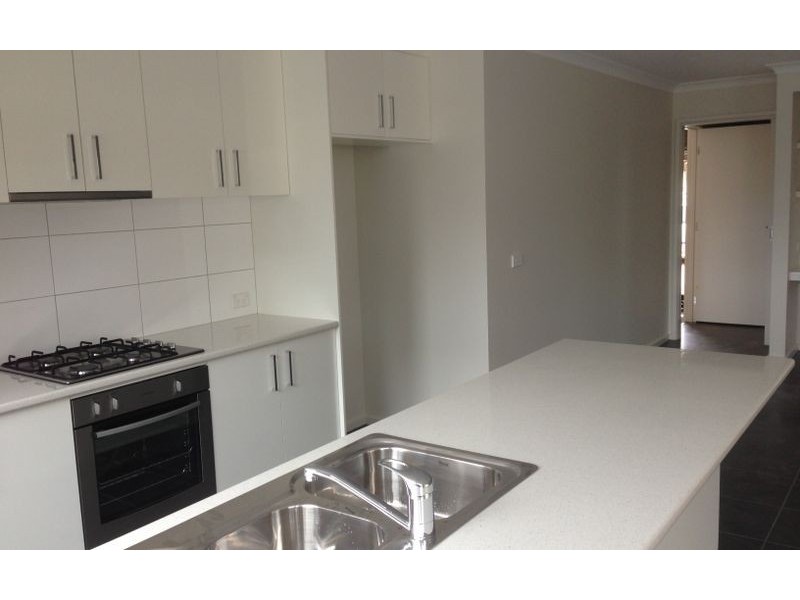 444 Kotthoff Street, Lavington NSW 2641