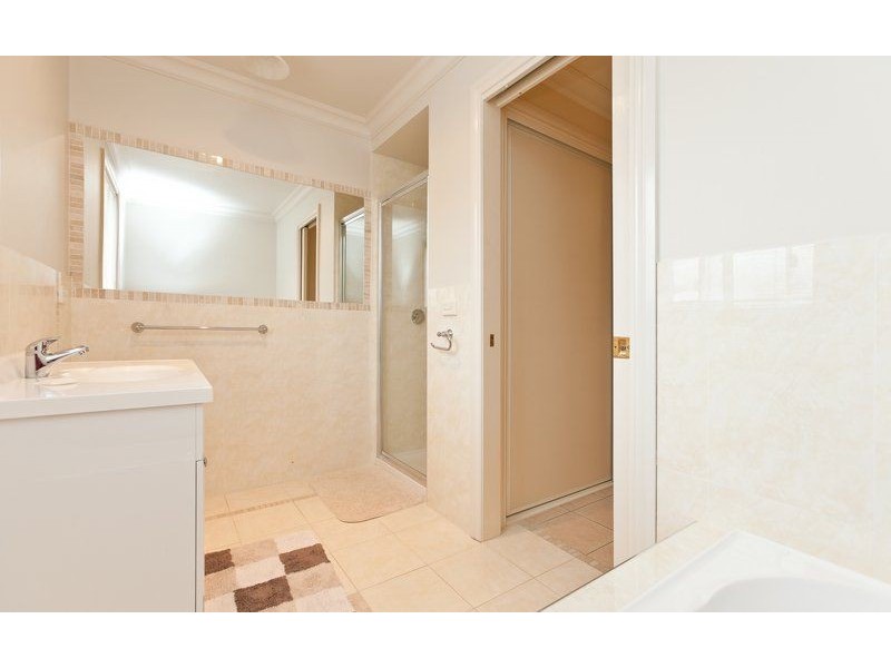 17 Briwood Court, Albury NSW 2640