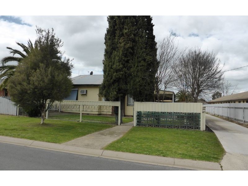 466 Bownds Street, Lavington NSW 2641