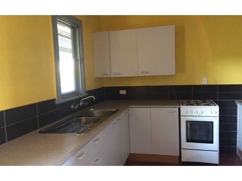 986 Captain Cook Drive, Albury NSW 2640