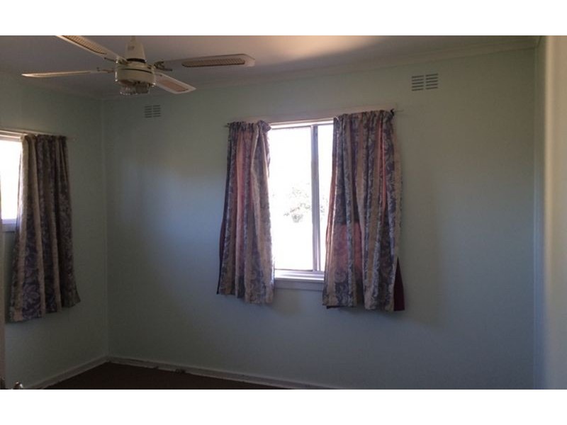 986 Captain Cook Drive, Albury NSW 2640
