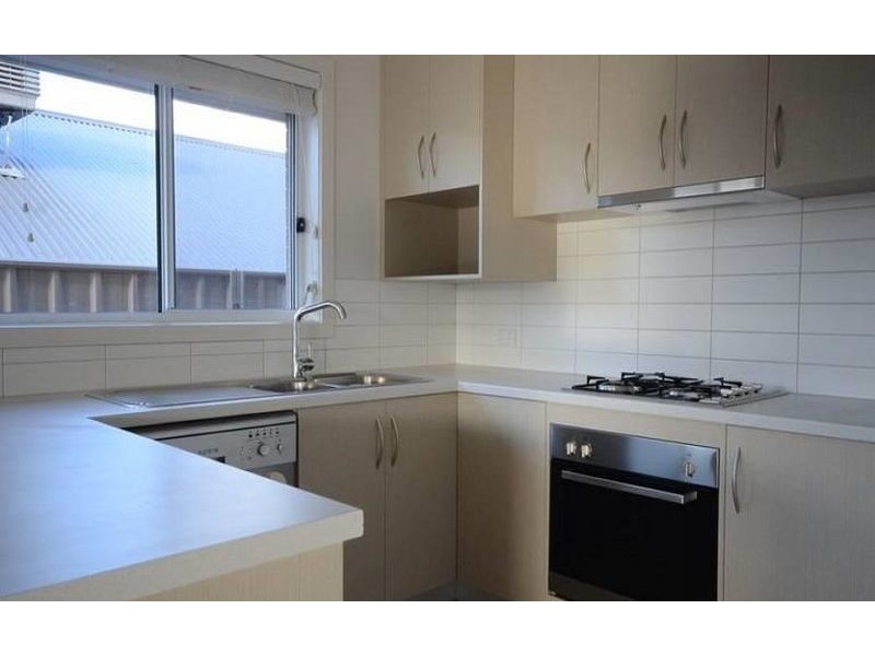 17 Stringybark Court, Thurgoona NSW 2640