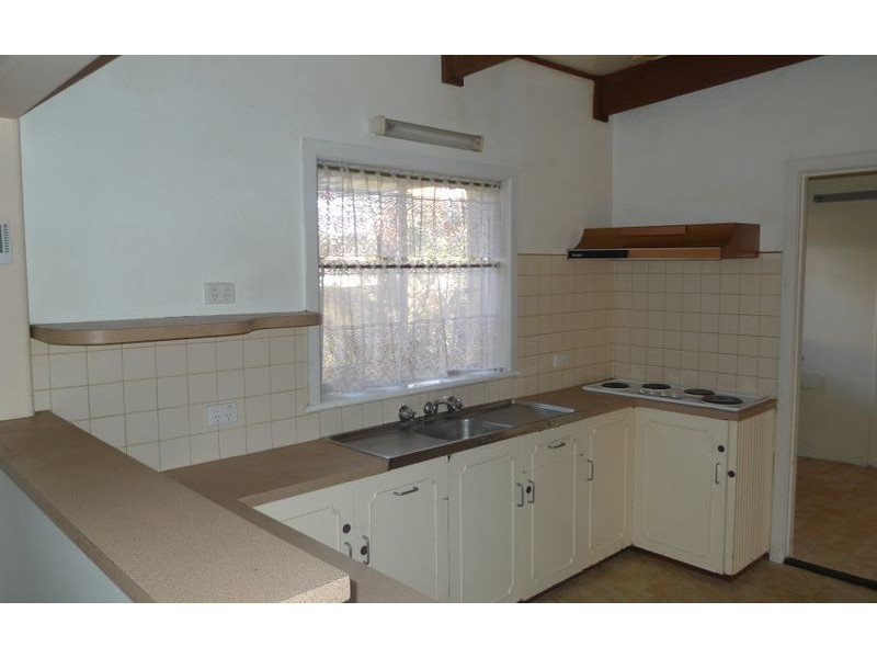 1109 Wingarra Street, Lavington NSW 2641