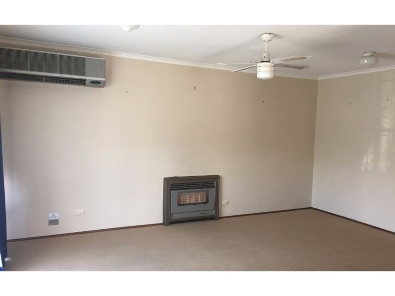 357 Sutherland Street, Lavington NSW 2641