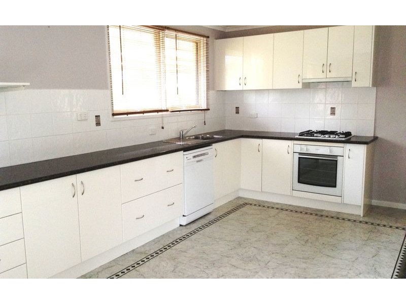 208 Baranbale Way, Lavington NSW 2641