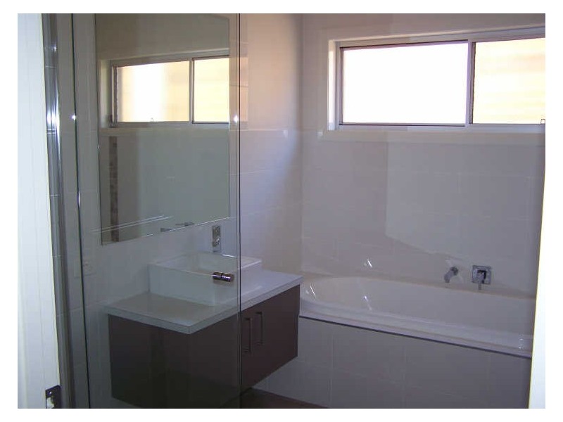 2/338 Norfolk Street, East Albury NSW 2640