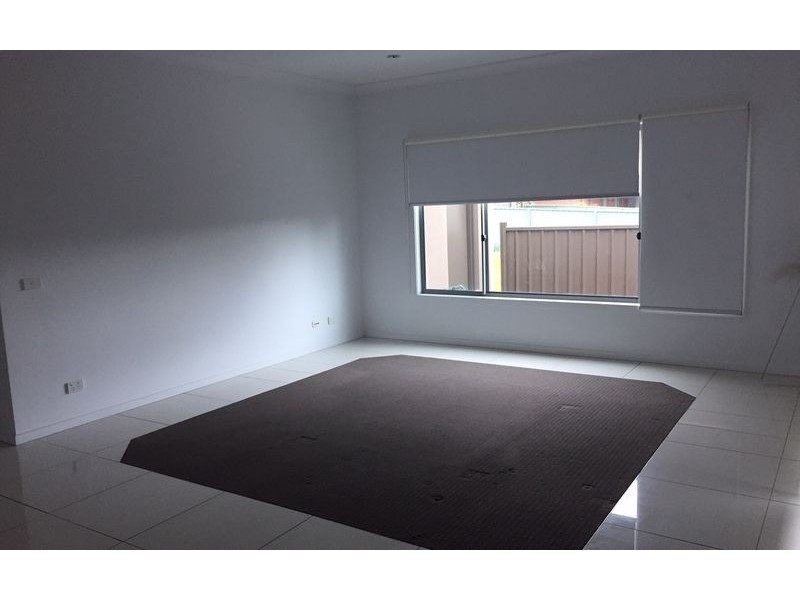 10 Birdie Place, Thurgoona NSW 2640