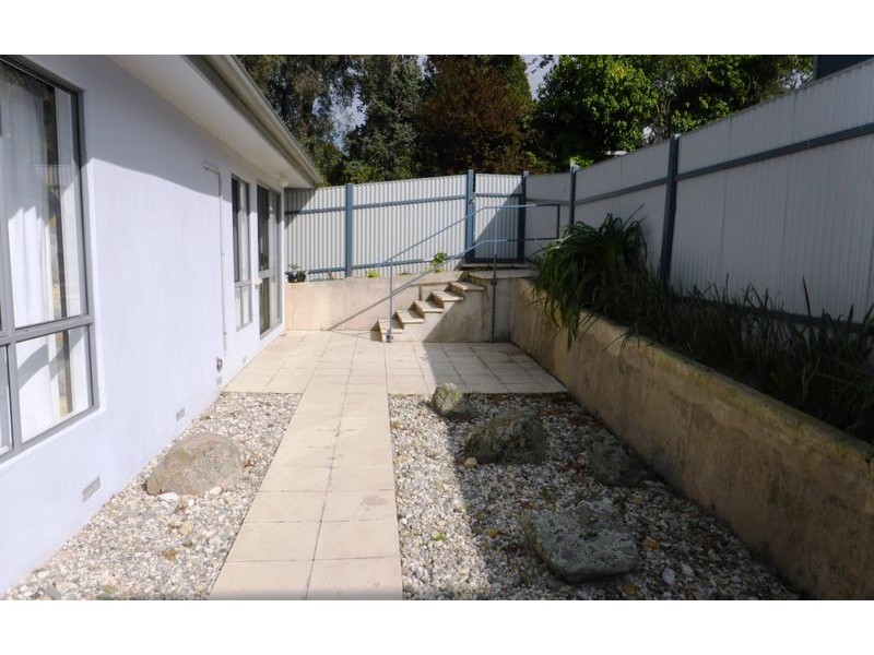 2/679 Pearsall Street, Lavington NSW 2641