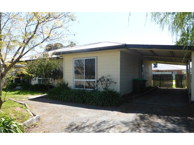 384 Union Road, Lavington NSW 2641