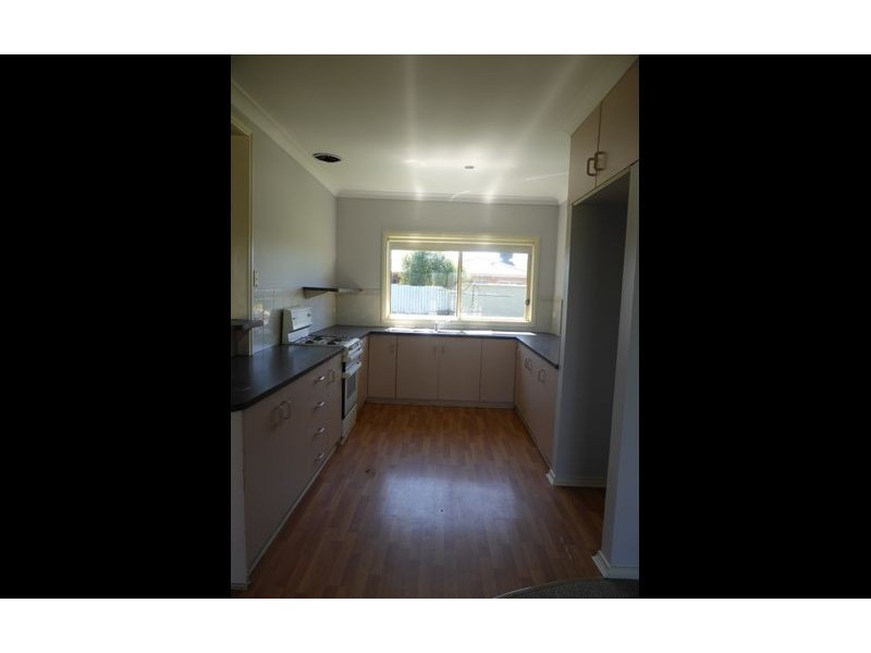 384 Union Road, Lavington NSW 2641