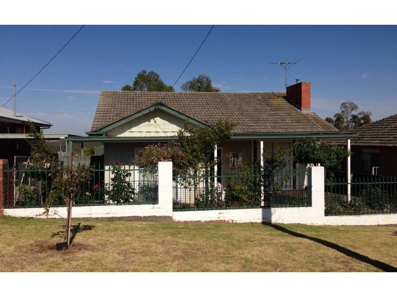 377 Solomon Street, Albury NSW 2640