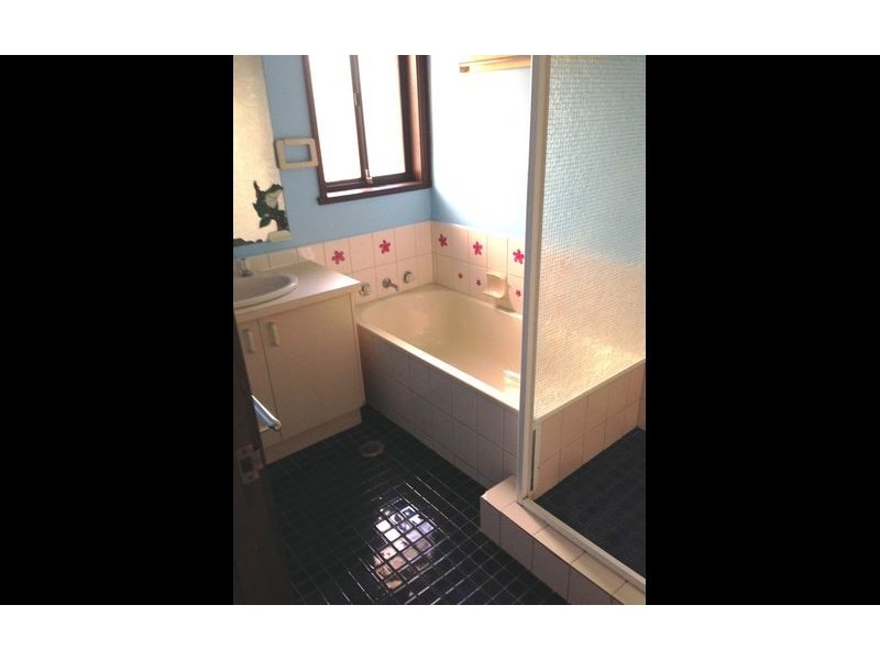 10 Eucalypt Court, Thurgoona NSW 2640